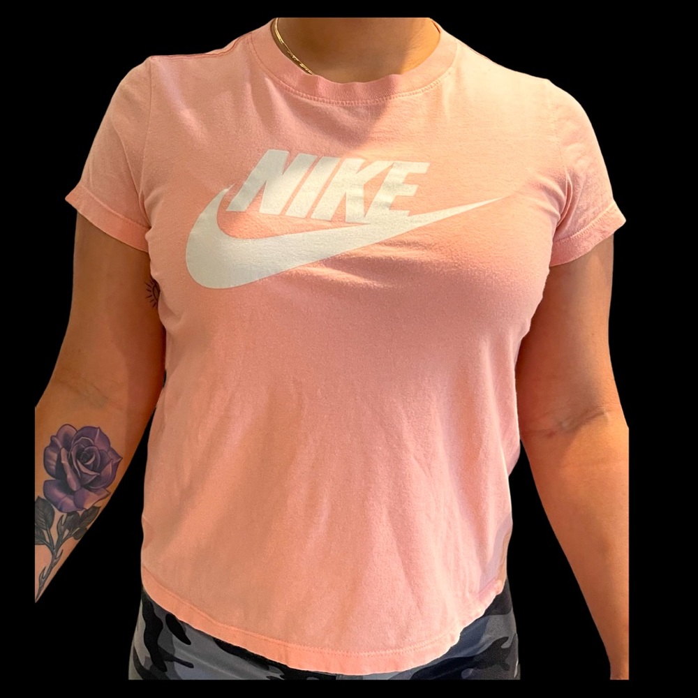 NIKE TEE